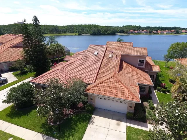 MLS: A4469166 Condo For Sale