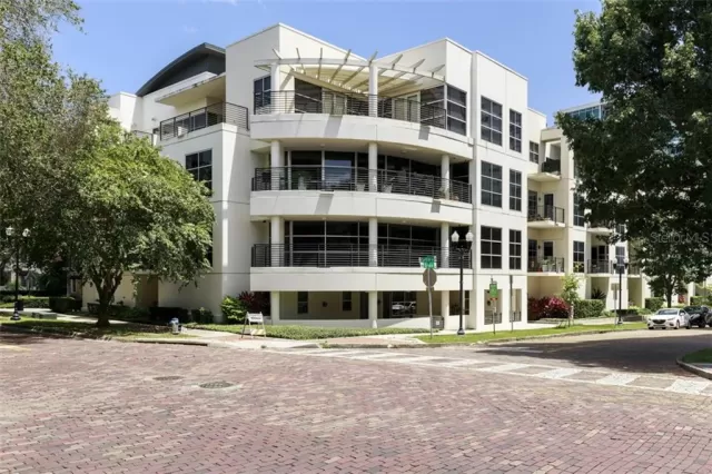 MLS: A4474397 Condo For Sale