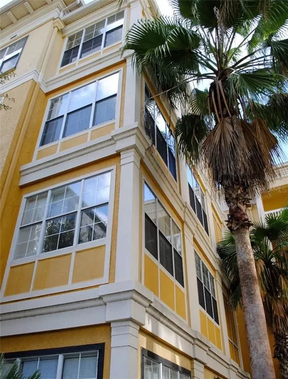 MLS: A4486948 Condo For Sale