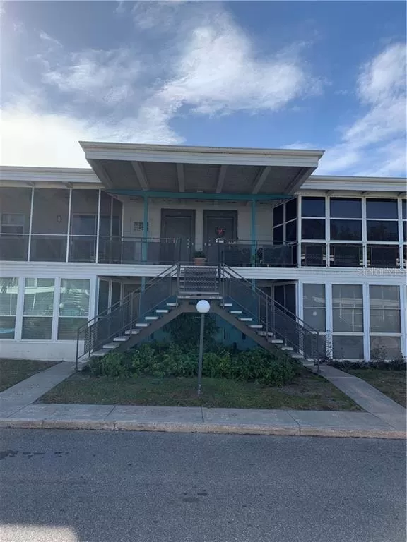 MLS: A4488651 Condo For Sale