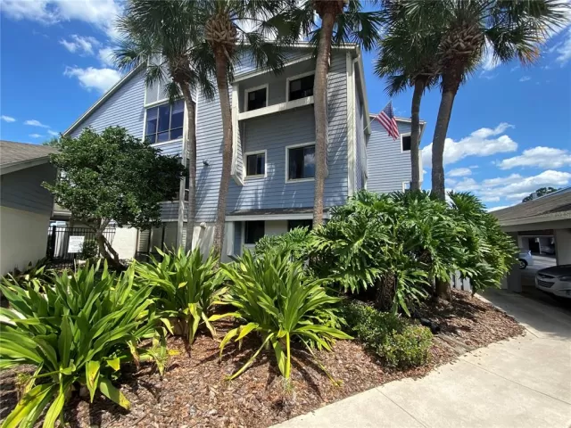 MLS: A4509363 Condo For Sale