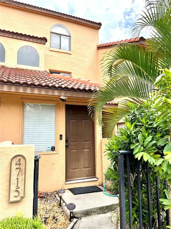 MLS: A4515610 Condo For Sale