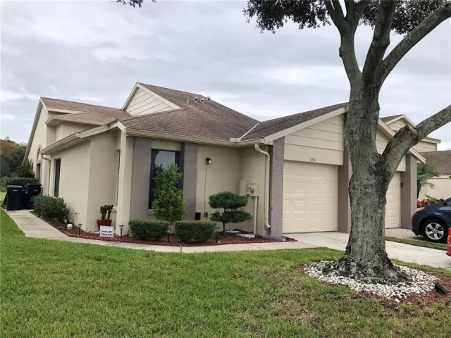 MLS: A4518469 Condo For Sale