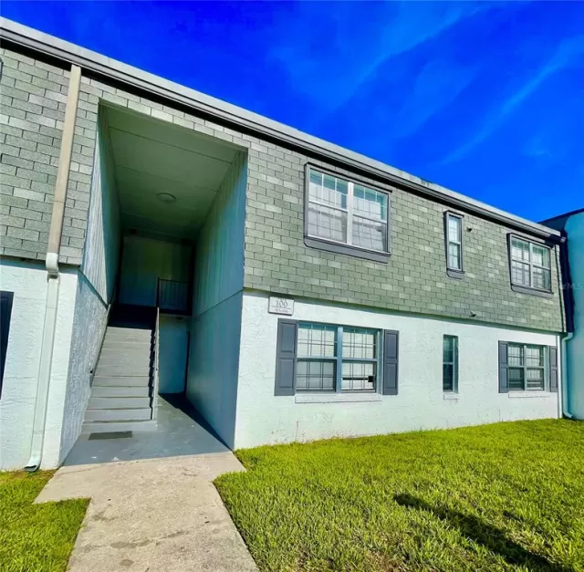 MLS: A4571302 Condo For Sale