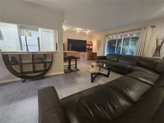 Photo #6: A4662522 Listing