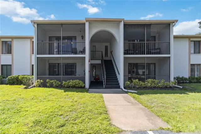 MLS: A4666395 Condo For Sale