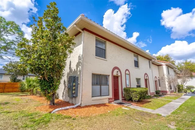 MLS: A4684481 Condo For Sale