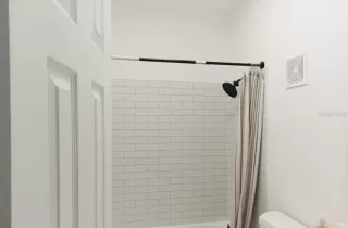 Photo #6: A4686285 Listing 