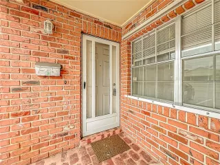 Photo #4: A4686653 Listing 