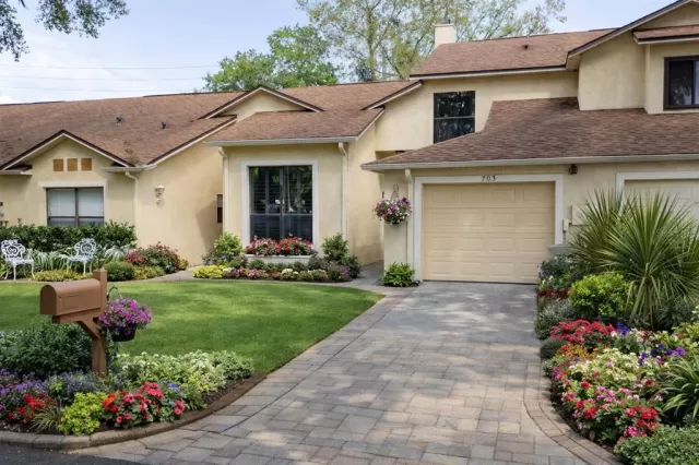 MLS: A4688847 Condo For Sale