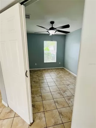 Photo #4: A4694550 Listing