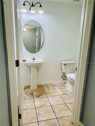 Photo #5: A4694550 Listing