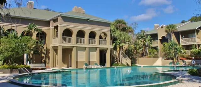 MLS: C7513376 Condo For Sale