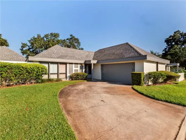 MLS: G5034942 Condo For Sale