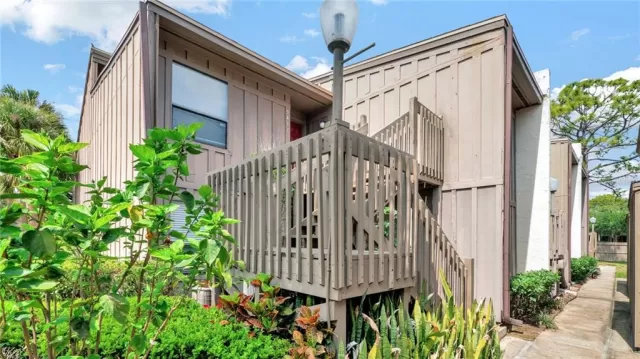 MLS: G5039897 Condo For Sale