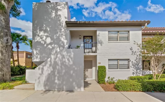 MLS: G5042358 Condo For Sale