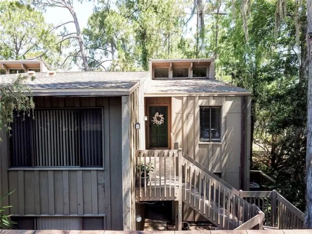 MLS: G5042474 Condo For Sale