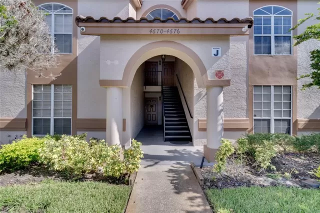 MLS: G5047531 Condo For Sale