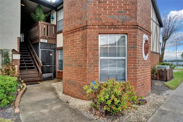 MLS: G5056275 Condo For Sale