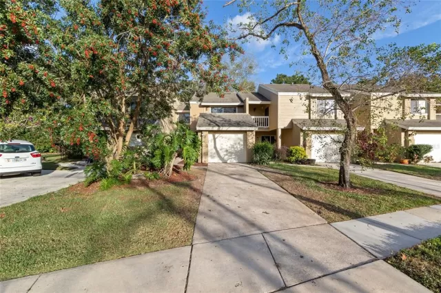 MLS: G5062553 Condo For Sale