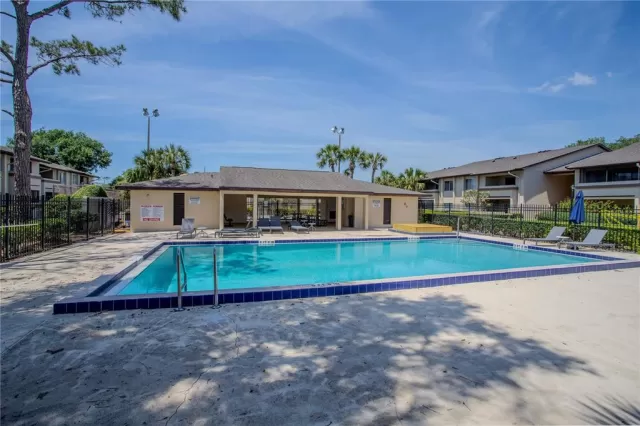 MLS: G5081043 Condo For Sale