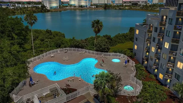 MLS: G5081139 Condo For Sale