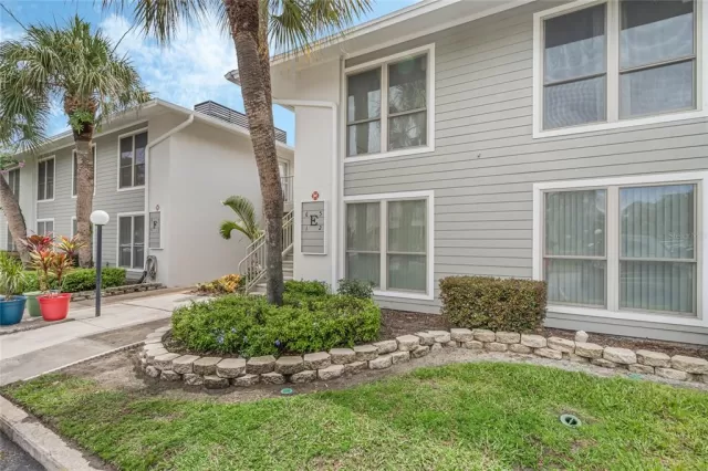 MLS: G5083925 Condo For Sale