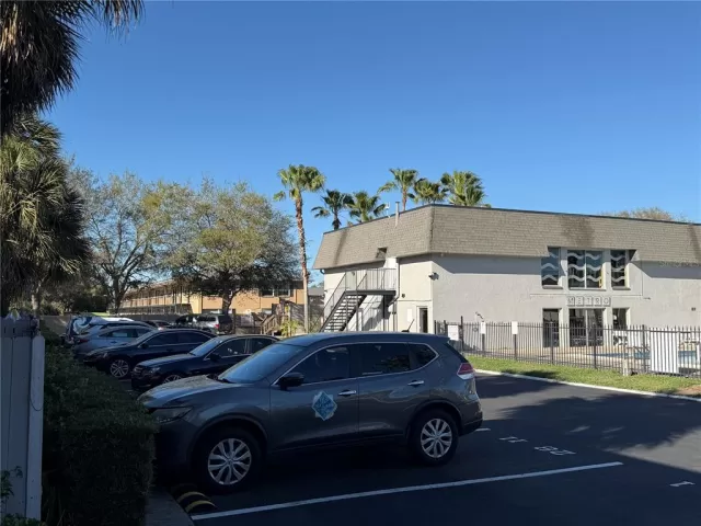 MLS: G5094512 Condo For Sale