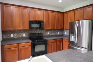Photo #6: G5100063 Listing