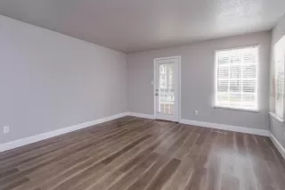 Photo #5: G5101762 Listing