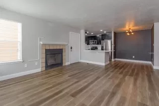 Photo #6: G5101762 Listing