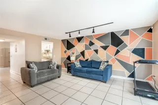 Photo #4: G5102201 Listing