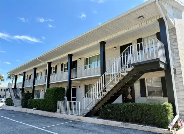 MLS: G5103457 Condo For Sale