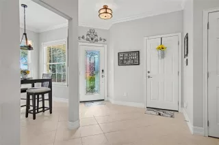 Photo #4: G5107255 Listing