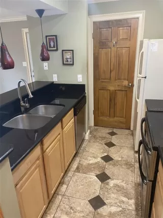 Photo #6: G5110047 Listing 