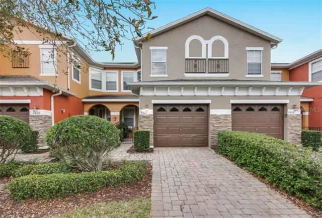 MLS: L4914137 Condo For Sale