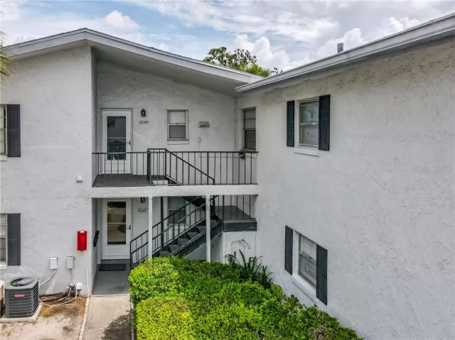 MLS: L4917102 Condo For Sale