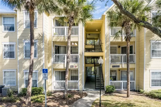 MLS: L4933397 Condo For Sale