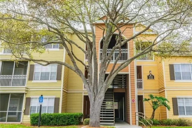 MLS: L4945817 Condo For Sale