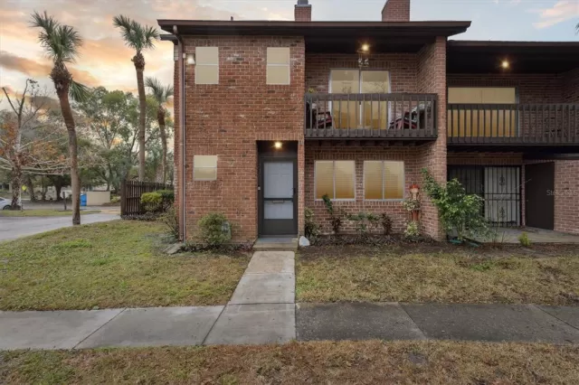 MLS: L4950215 Condo For Sale