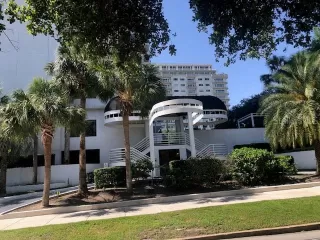 Photo #1: L4952845 Listing