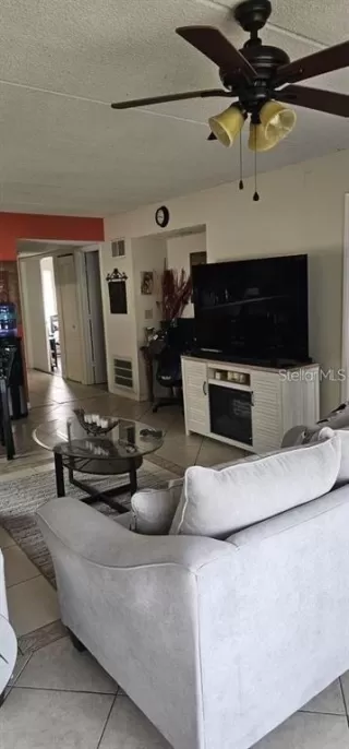 Photo #2: L4954295 Listing 