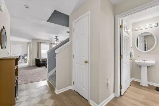 Photo #6: L4954606 Listing