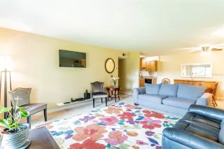 Photo #4: L4957574 Listing 