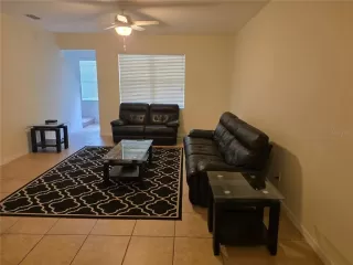 Photo #2: L4959957 Listing