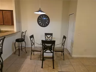 Photo #6: L4959957 Listing