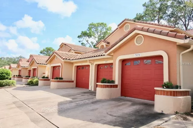 MLS: O5779387 Condo For Sale