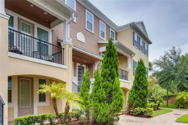 MLS: O5801360 Condo For Sale