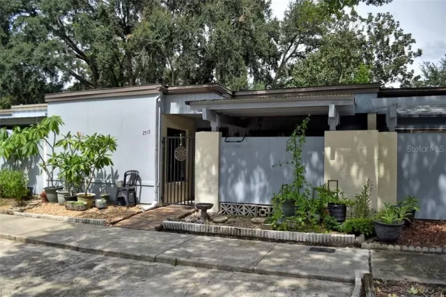 MLS: O5809098 Condo For Sale