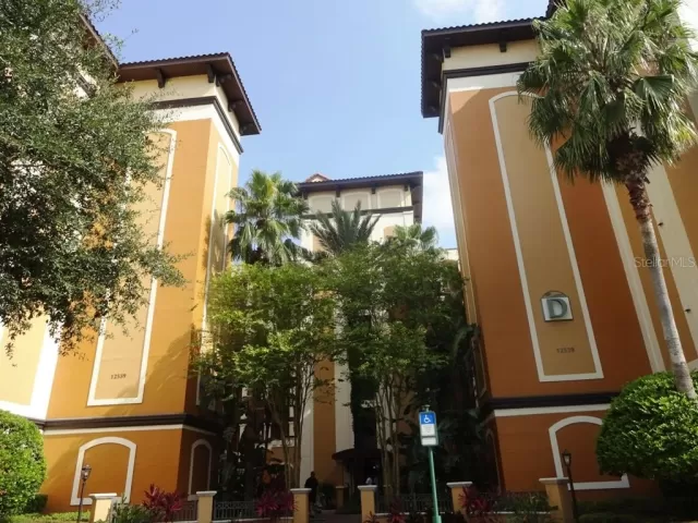 MLS: O5810605 Condo For Sale